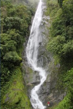 Cascada Manto de Santa Elena